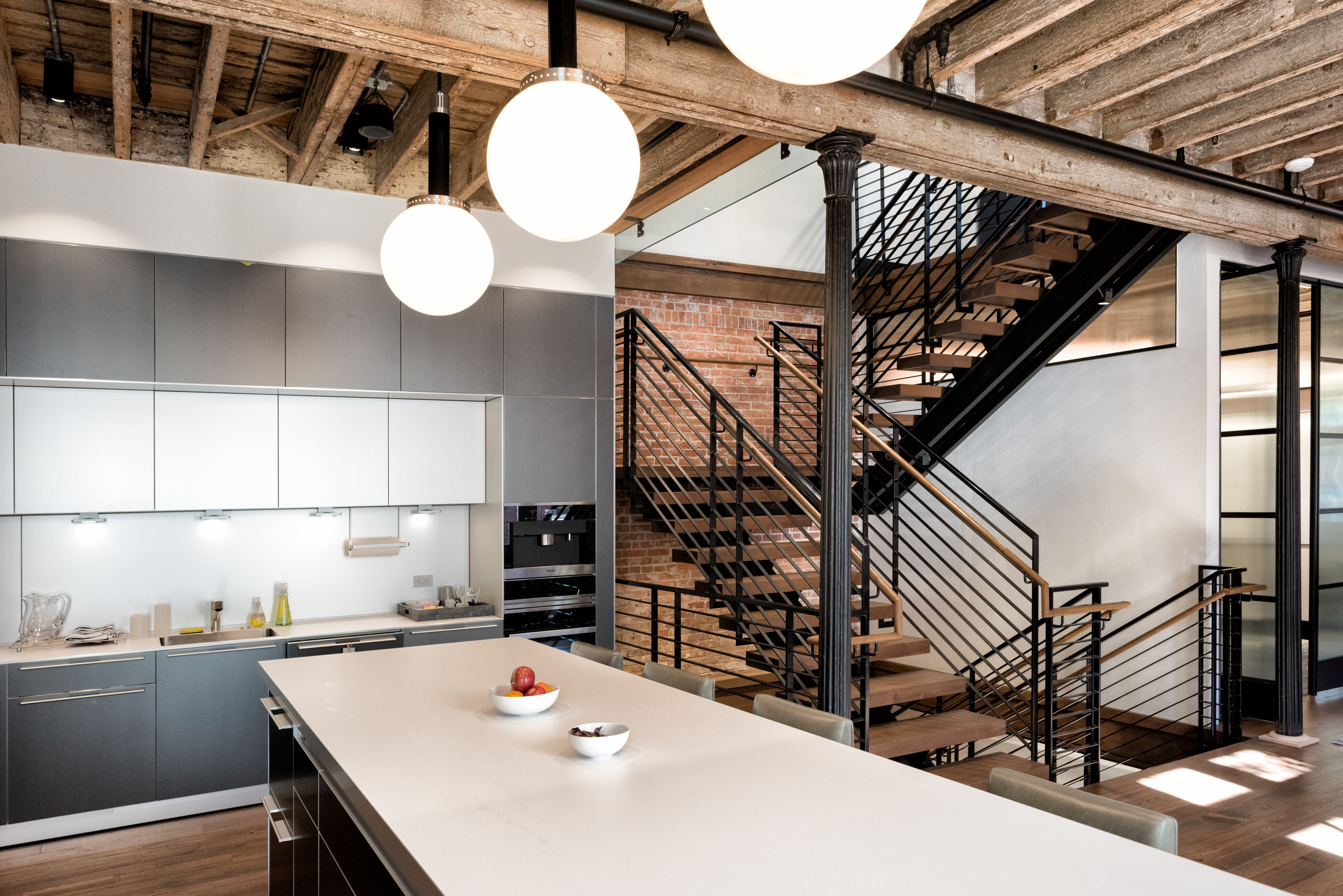 405 Cameron
